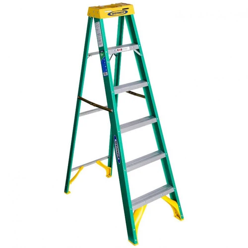 Werner 6 ft. H Fiberglass Step Ladder Type II 225 lb. capacity